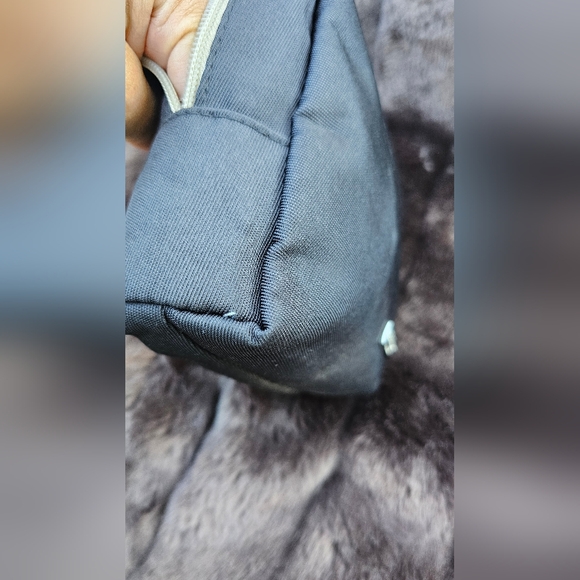 Salvatore Ferragamo Perfume/cosmetics pouch 👝 - Picture 13 of 16